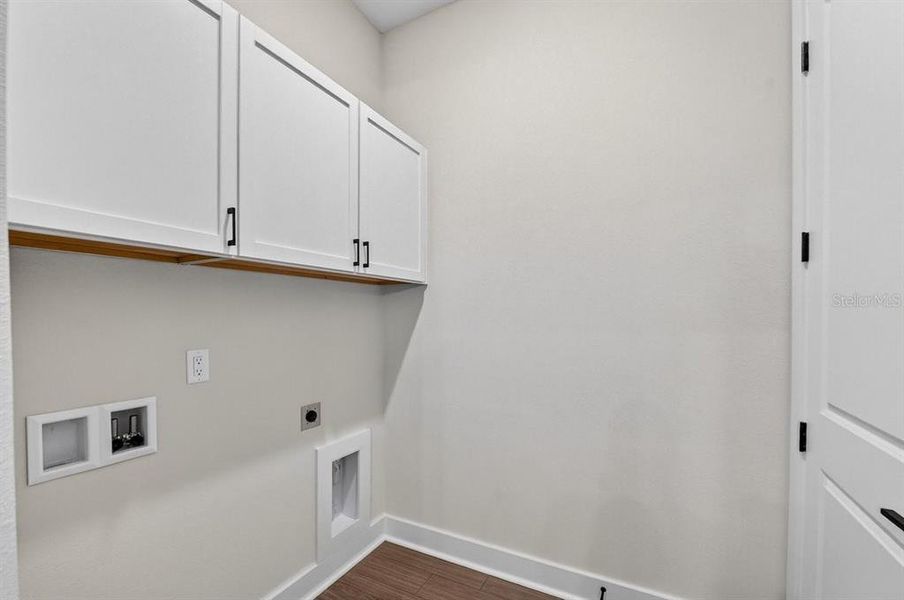 Spacious, unfurnished interior of a new home in Stables at Cary Forest, Bryceville (Image 35).