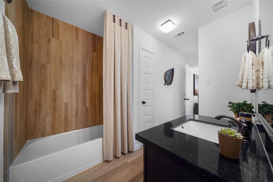 Hall bath (*Photo not of actual home and used for illustration purposes only.) Hall bath (*Photo not of actual home and used for illustration purposes only.)