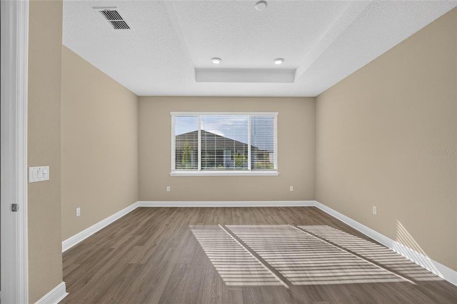 Spacious, unfurnished interior of a new home in , Ocala (Image 47).