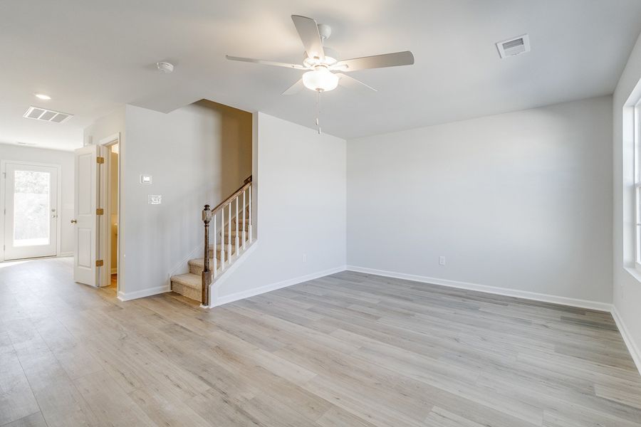 Spacious, unfurnished interior of a new home in Haynes Park, Columbia (Image 13).