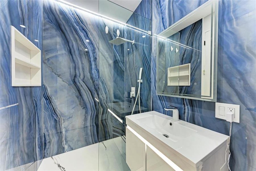 Image 62 of a home in .