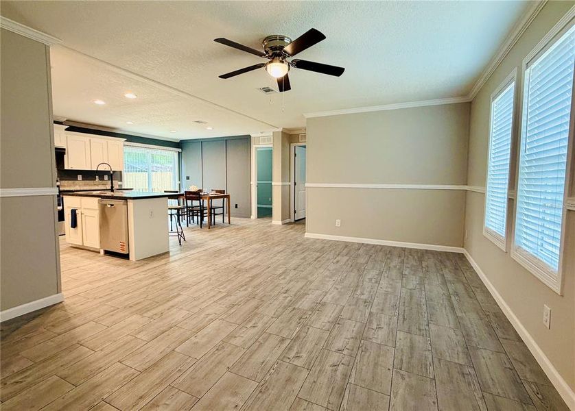 Spacious, unfurnished interior of a new home in , White Springs (Image 28).