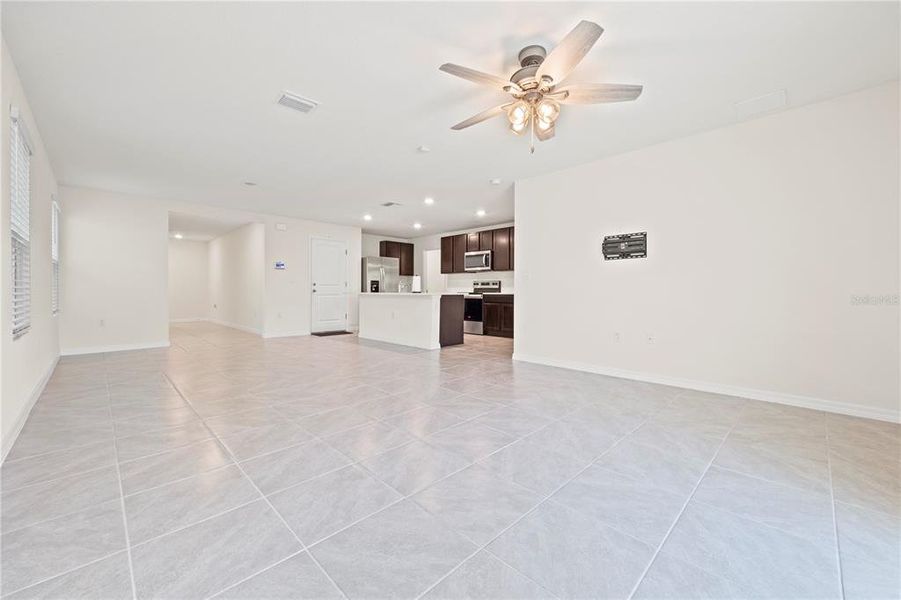 Spacious, unfurnished interior of a new home in Avalon Woods, Newberry (Image 27). Spacious, unfurnished interior of a new home in Avalon Woods, Newberry (Image 27).