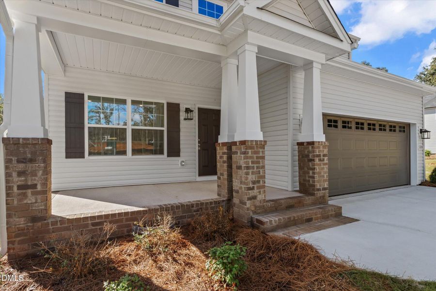 04-5504 Jaeger Drive Front 4 04-5504 Jaeger Drive Front 4