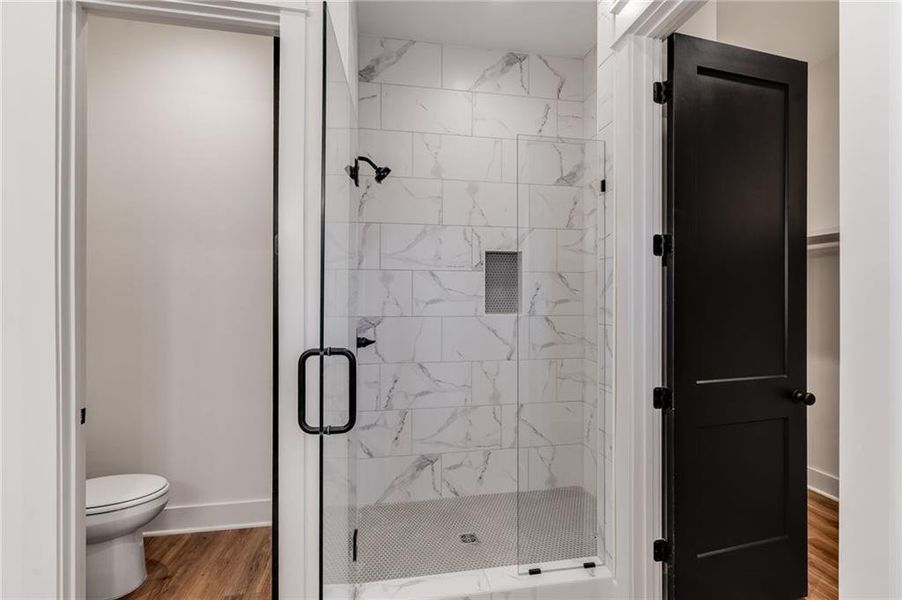 Furnished interior view inside a new home in , Dallas (Image 10).