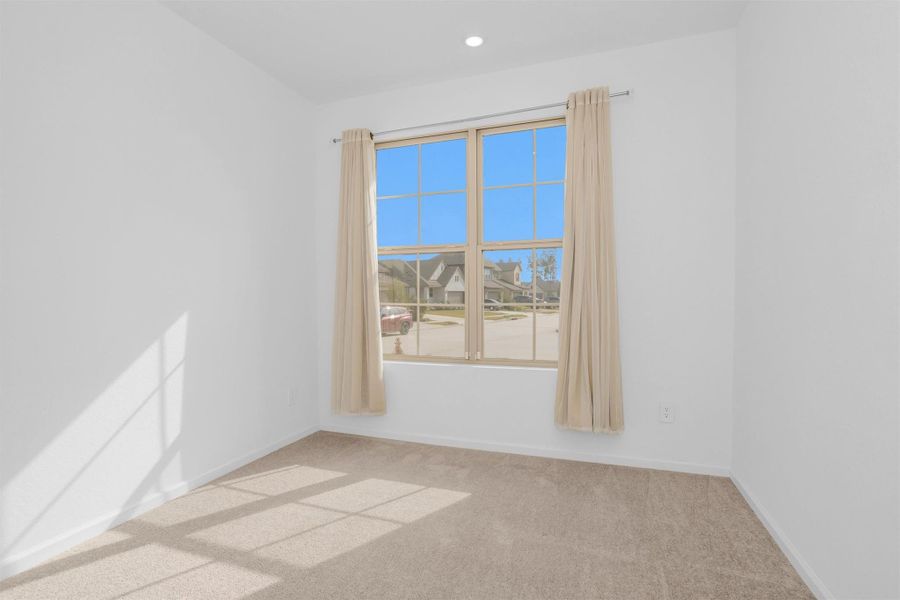 Spacious, unfurnished interior of a new home in Artavia: Avante Collection, Conroe (Image 29).