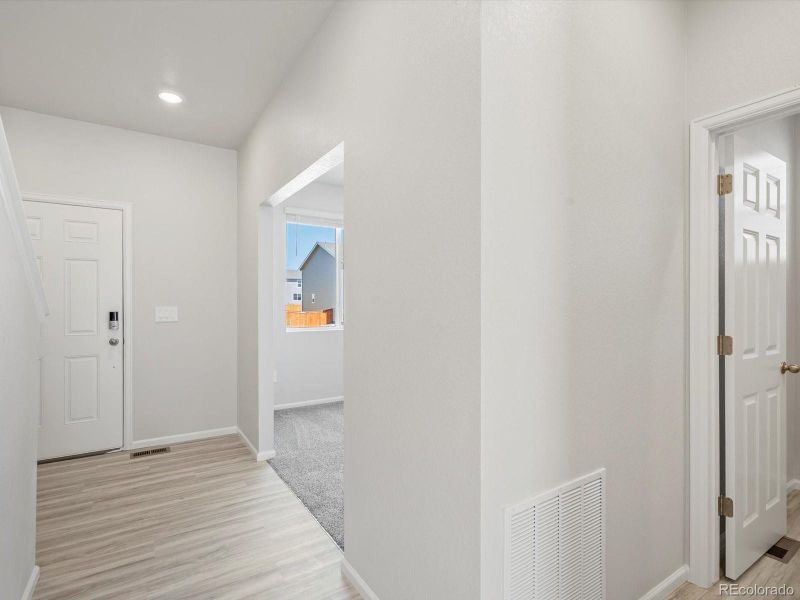 Spacious, unfurnished interior of a new home in Hidden Valley Farm, Severance (Image 19).