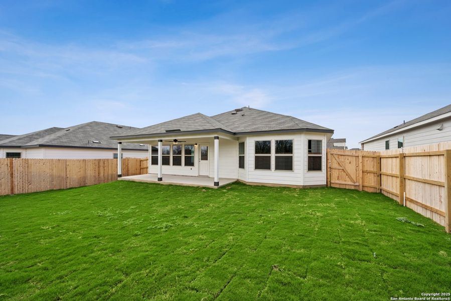 Exterior details and patio area of a home in Greenspoint Heights, Seguin (Image 20).