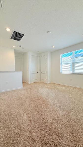 Spacious, unfurnished interior of a new home in , Palmetto (Image 17).