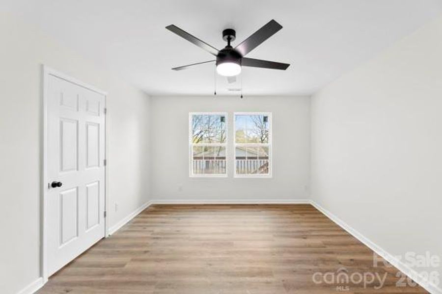 Spacious, unfurnished interior of a new home in , Kings Mountain (Image 22).