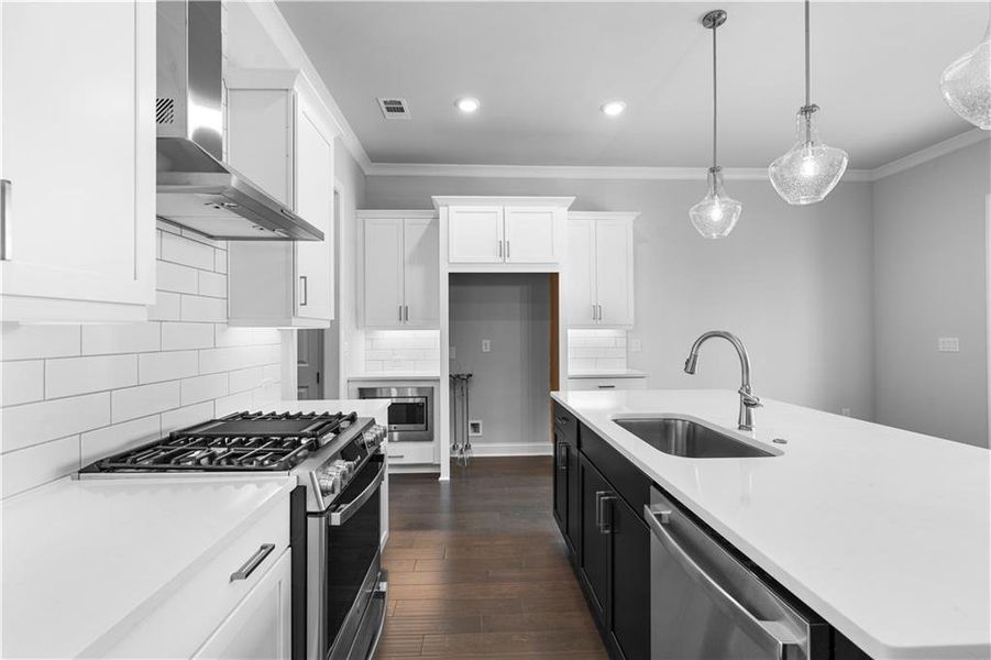 Furnished interior view inside a new home in Palisades Single Family, Cumming (Image 15).