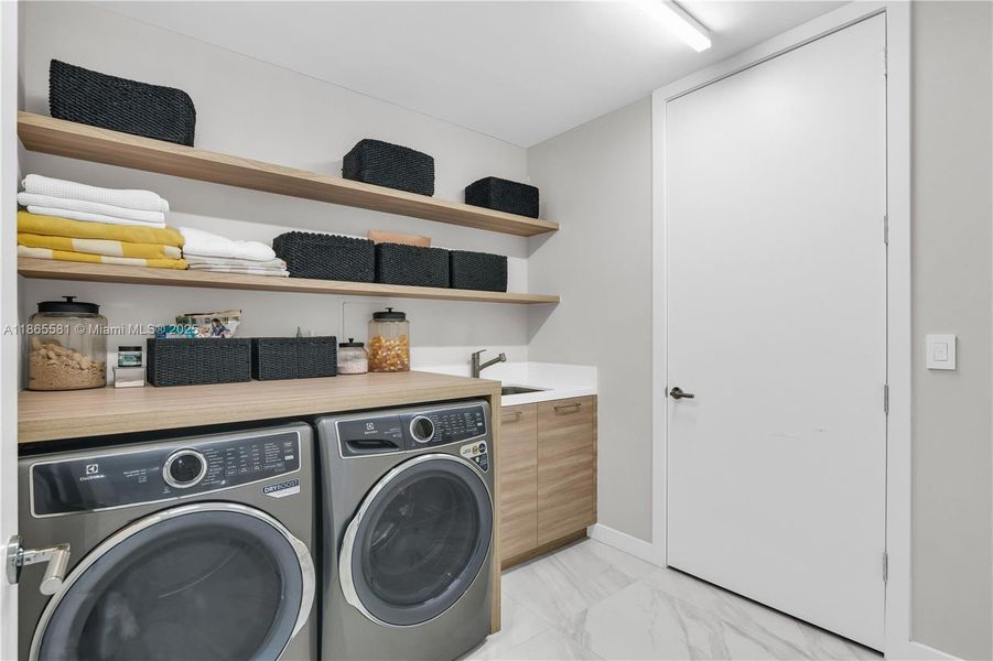Furnished interior view inside a new home in , Boca Raton (Image 31).