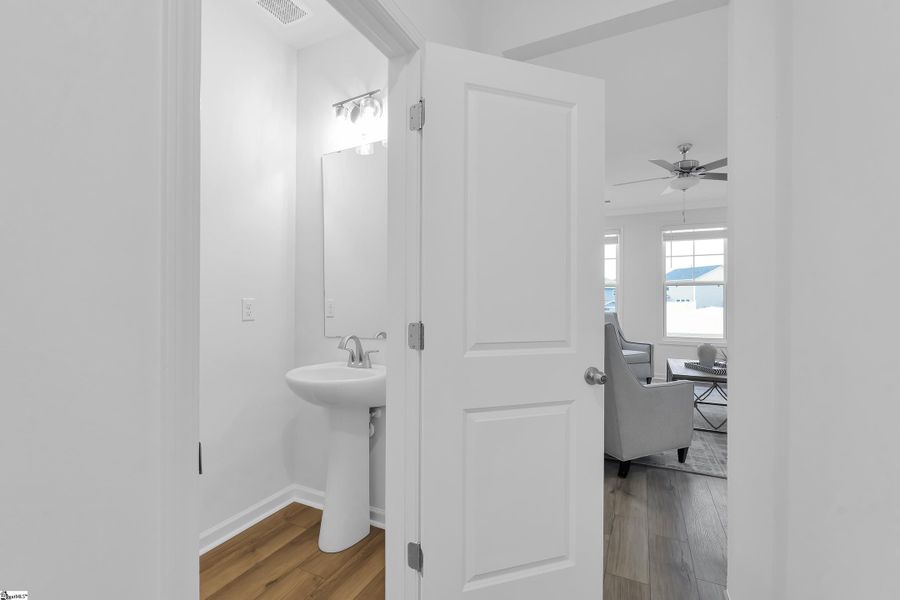 Furnished interior view inside a new home in Sedona, Greenville (Image 4).