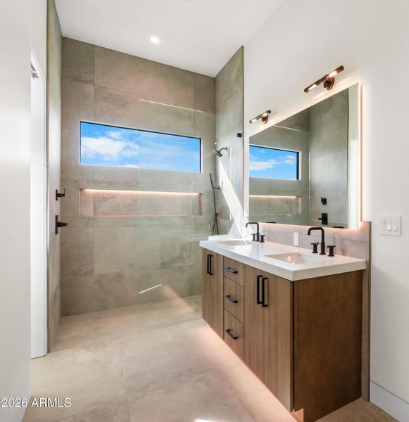 DSC03578 copy (1) DSC03578 copy (1)