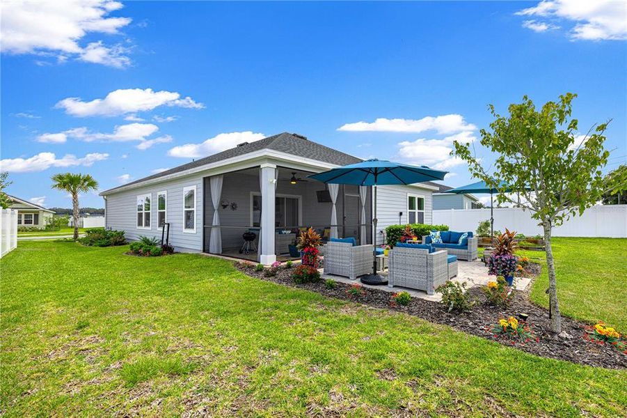 Exterior details and patio area of a home in , Ocala (Image 31).