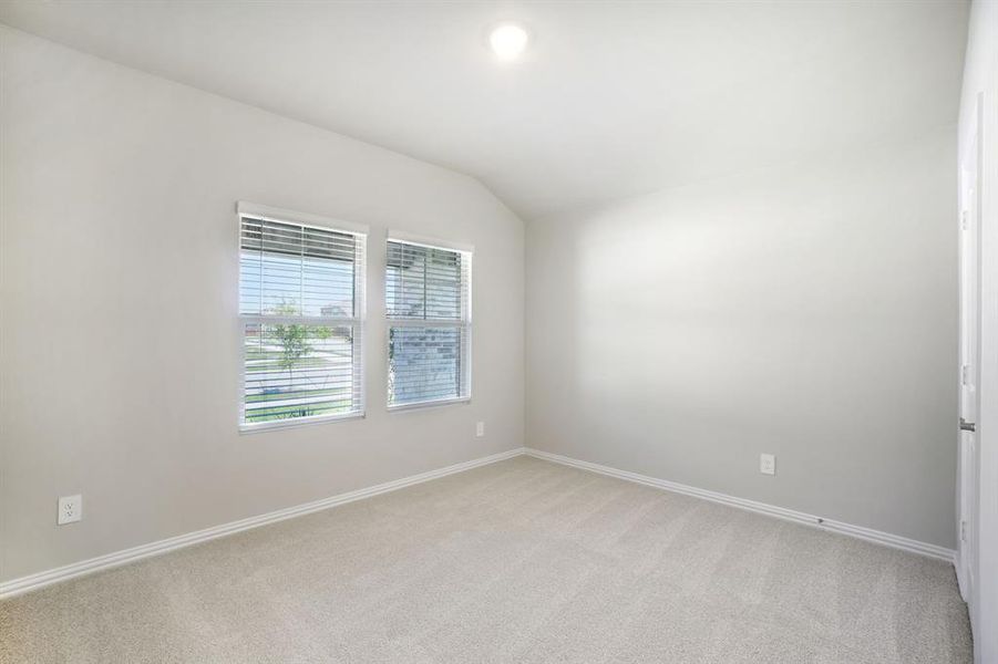 Spacious, unfurnished interior of a new home in Stella Hills, Denton (Image 22).