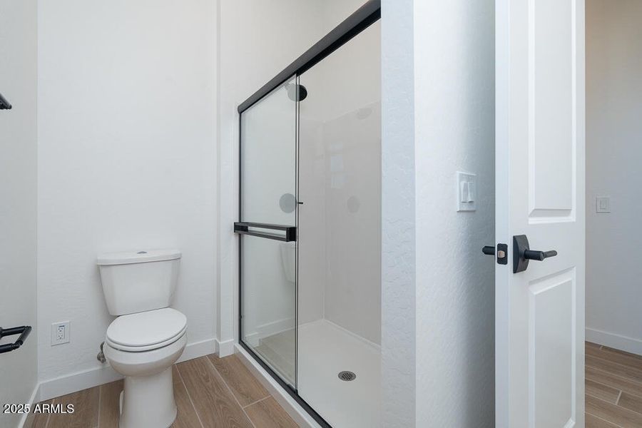 Tri Pointe Waterston Central 272 - Bathr Tri Pointe Waterston Central 272 - Bathr