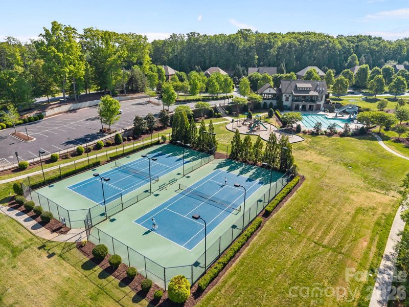 Community amenities in Olmsted, Huntersville (Image 44).