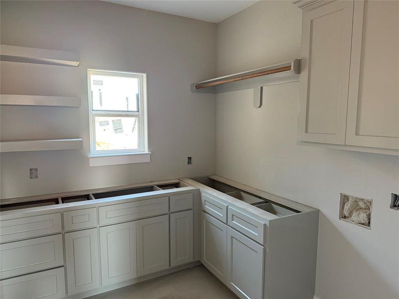 Image 10 of a home in .