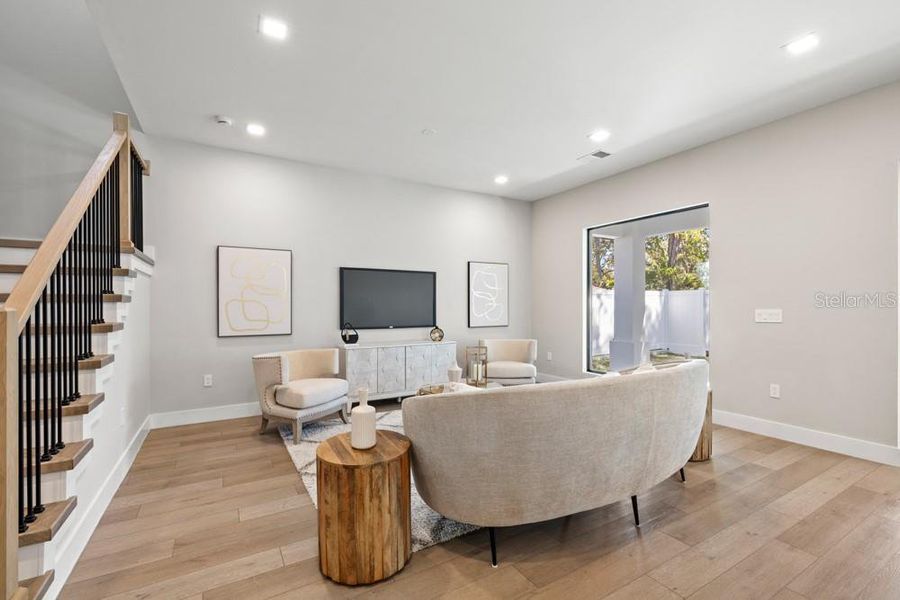 Furnished interior view inside a new home in , Orlando (Image 40).