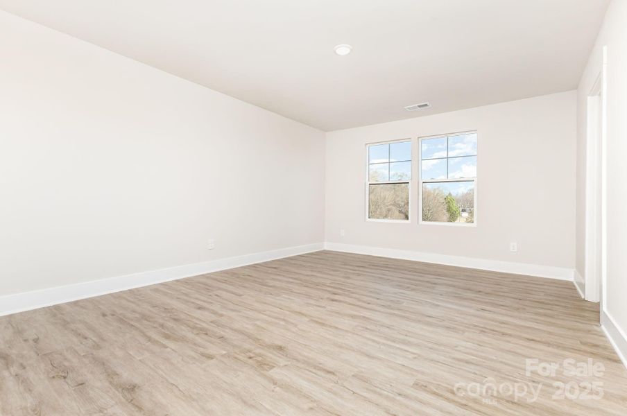 Spacious, unfurnished interior of a new home in , Mooresville (Image 19).
