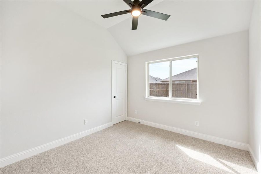 Spacious, unfurnished interior of a new home in Waverly Estates, Nevada (Image 20).