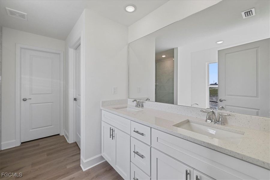 Furnished interior view inside a new home in Cape Coral, Cape Coral (Image 12).