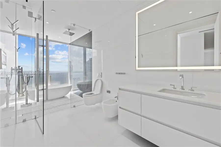 Master hers bath.