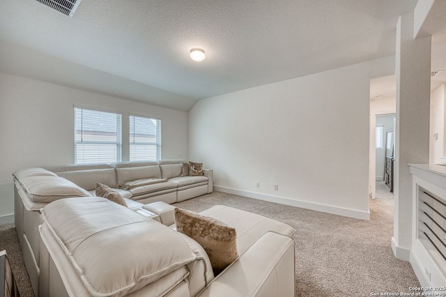 Furnished interior view inside a new home in Hunters Ranch, San Antonio (Image 14). Furnished interior view inside a new home in Hunters Ranch, San Antonio (Image 14).