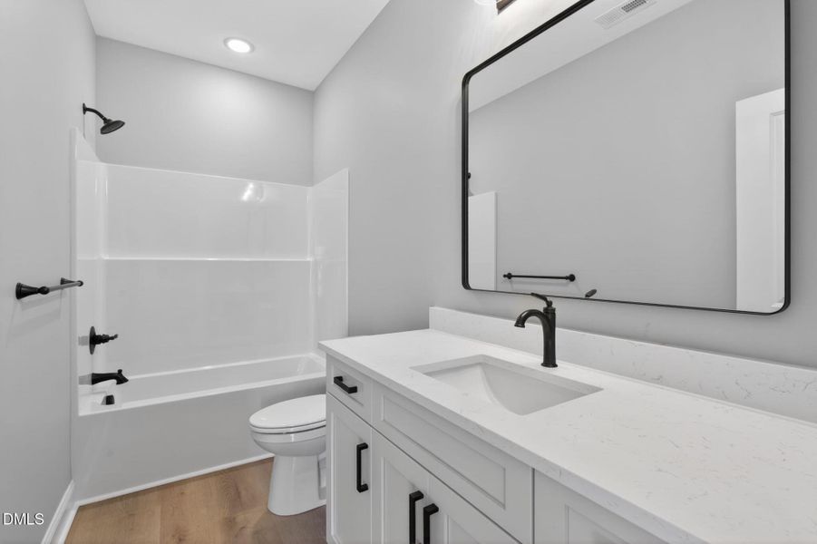 29-web-or-mls-3818-valleyfield-ln-elm-ci