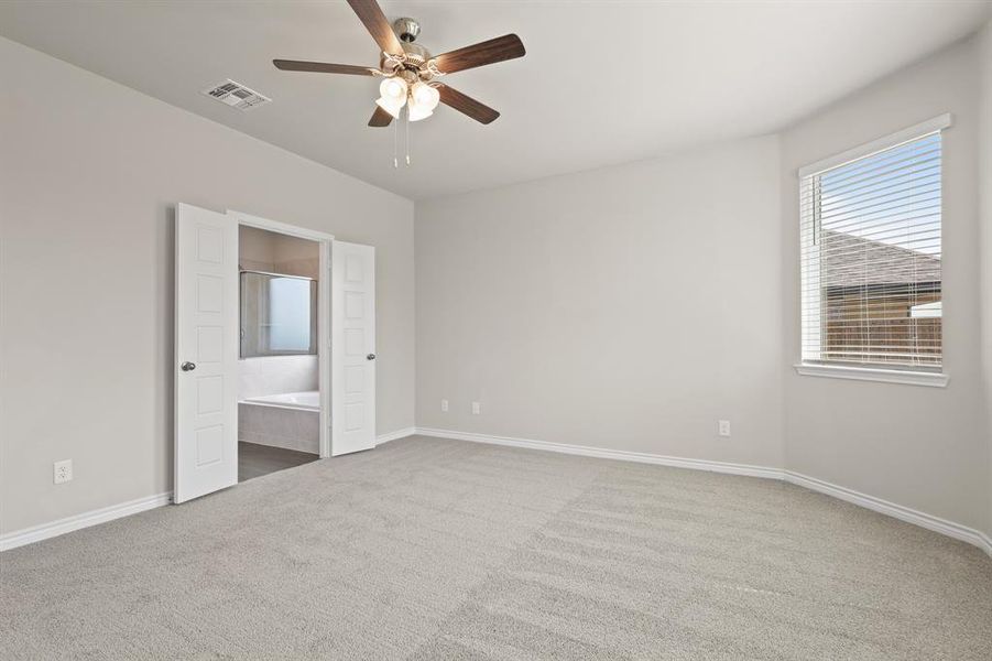 Spacious, unfurnished interior of a new home in Burgess Meadows, Cleburne (Image 12). Spacious, unfurnished interior of a new home in Burgess Meadows, Cleburne (Image 12).