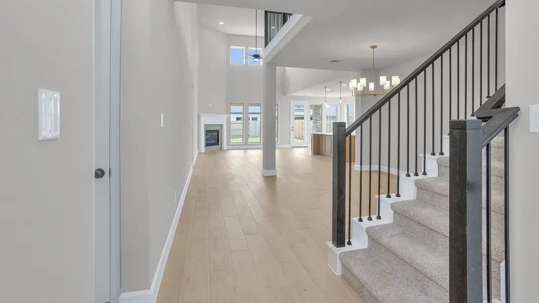 Spacious, unfurnished interior of a new home in Everly, Hockley (Image 13).
