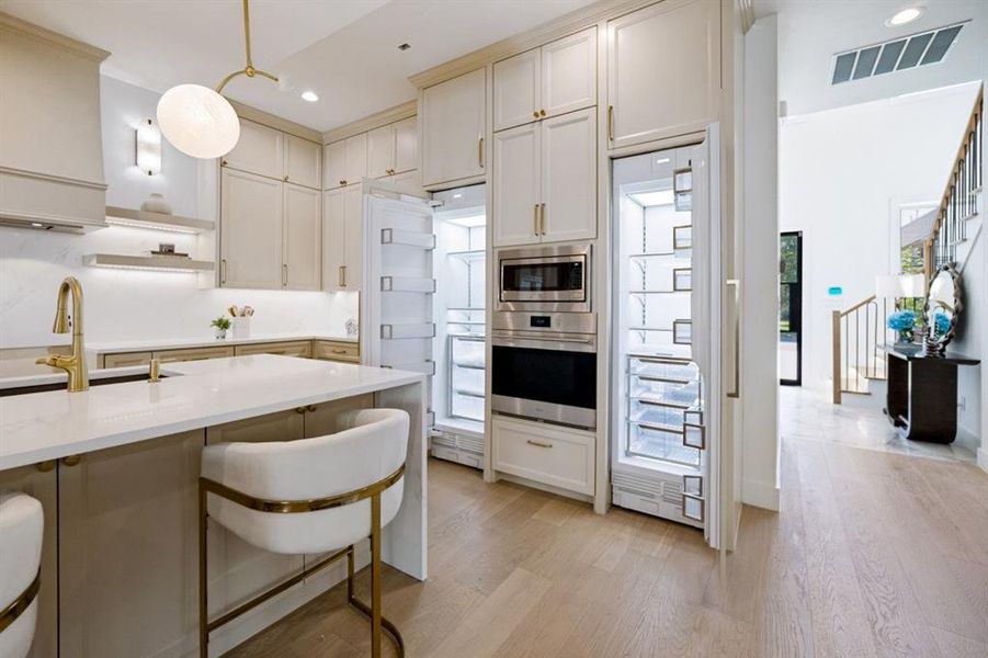 Furnished interior view inside a new home in , Dallas (Image 17).