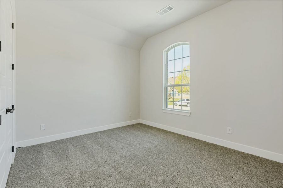 Image 5 of a home in Lakeview Heights.