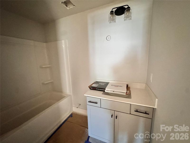 Upstairs hall bathroom