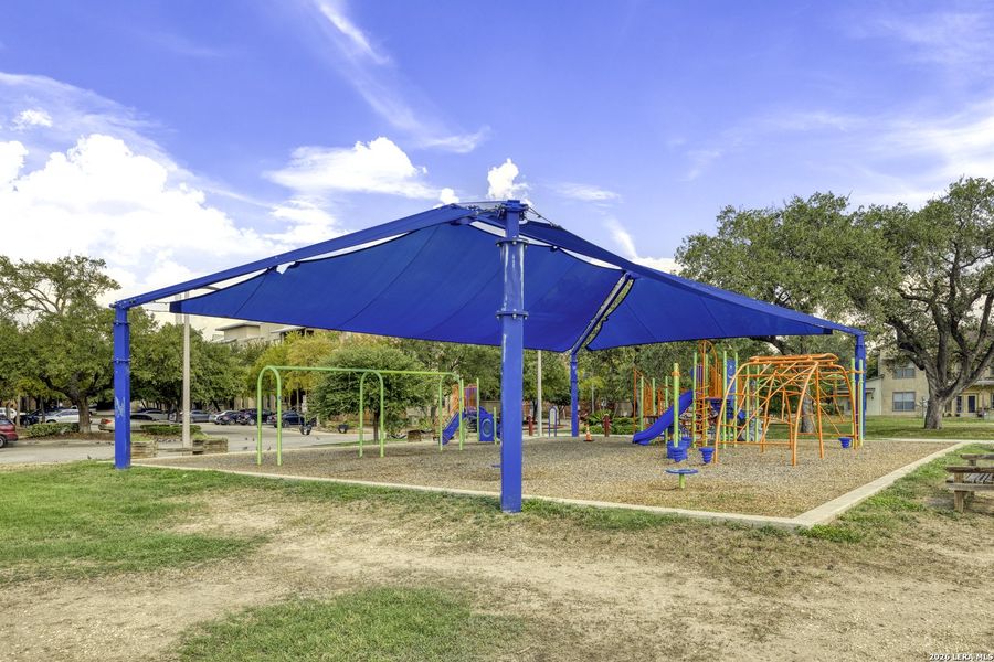 Community amenities in , San Antonio (Image 37).