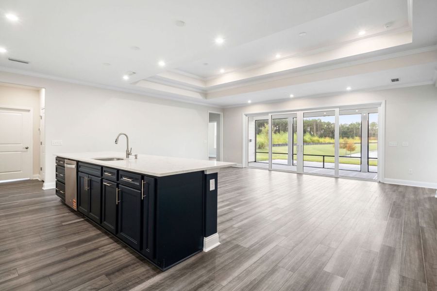 Spacious, unfurnished interior of a new home in Del Webb Savannah at Heartwood, Richmond Hill (Image 42).