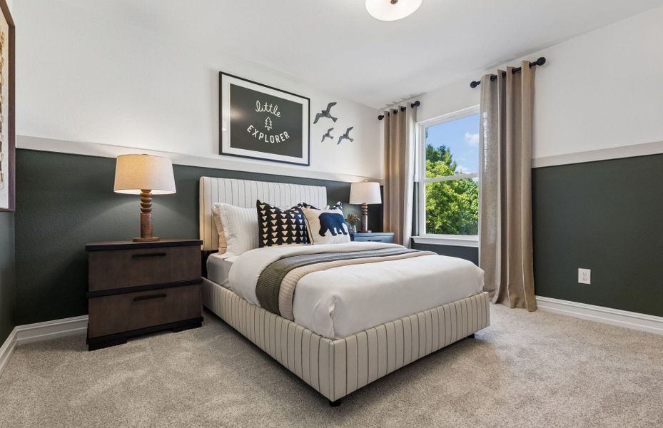 Representative furnished interior of a home built from the Sweetwater by Pulte Homes in Kings Way, Denton (Image 19).