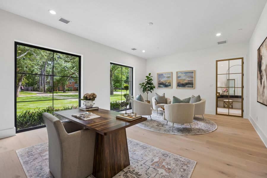 Furnished interior view inside a new home in , Houston (Image 19). Furnished interior view inside a new home in , Houston (Image 19).