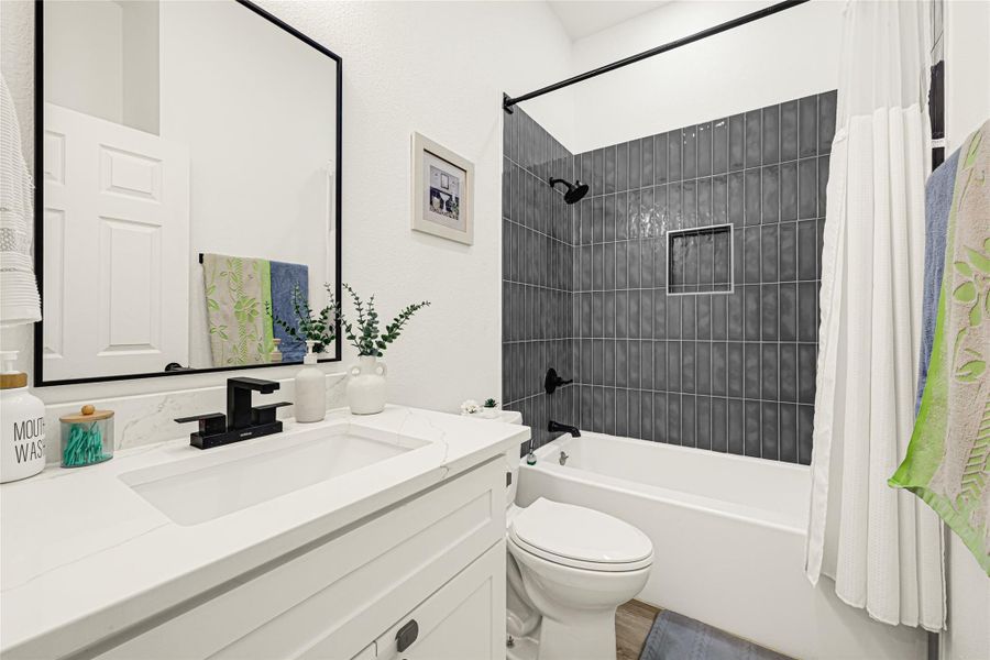 Furnished interior view inside a new home in , Conroe (Image 12).