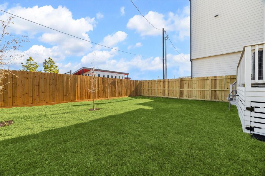 Exterior details and patio area of a home in , Houston (Image 26).