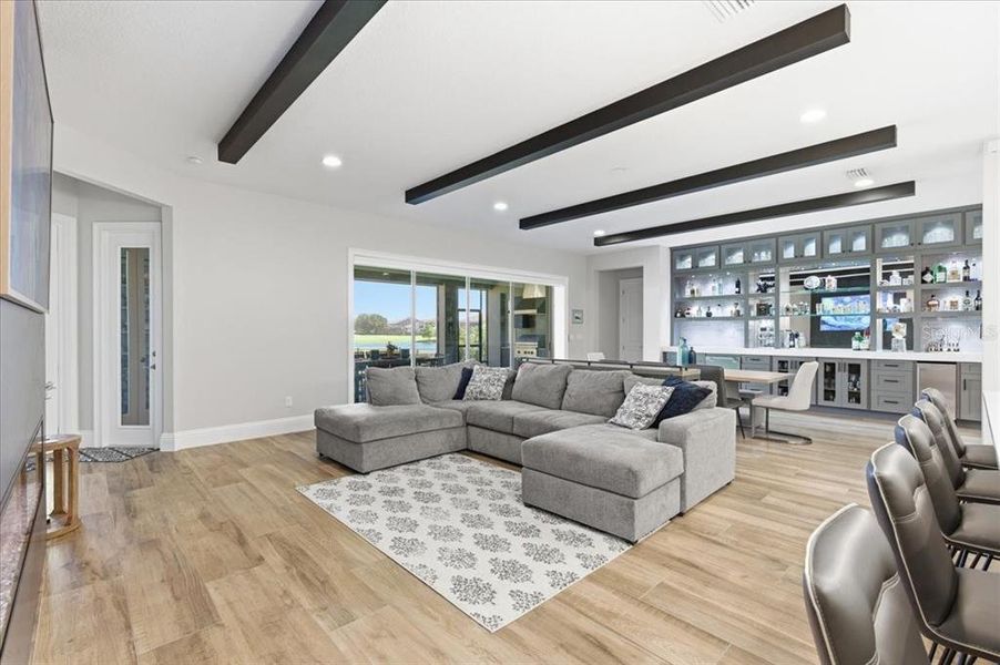 Furnished interior view inside a new home in , Orlando (Image 40).