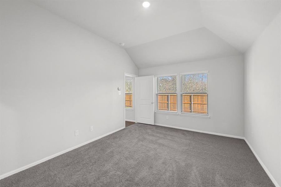 Spacious, unfurnished interior of a new home in ValleyBrooke, Mesquite (Image 36).