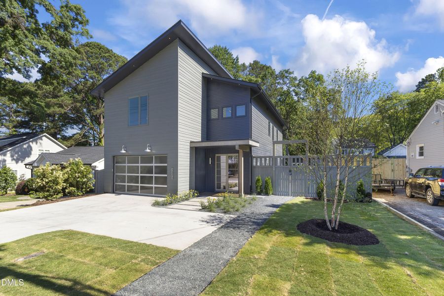 019-20240521619 Glascock St (19)