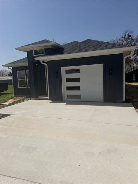 Front exterior of a new home in , Valley View, TX, highlighting curb appeal (Image 1). Front exterior of a new home in , Valley View, TX, highlighting curb appeal (Image 1).