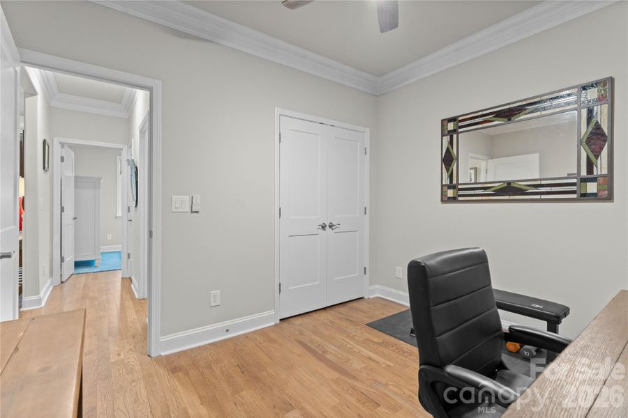 Image 40 of a home in .