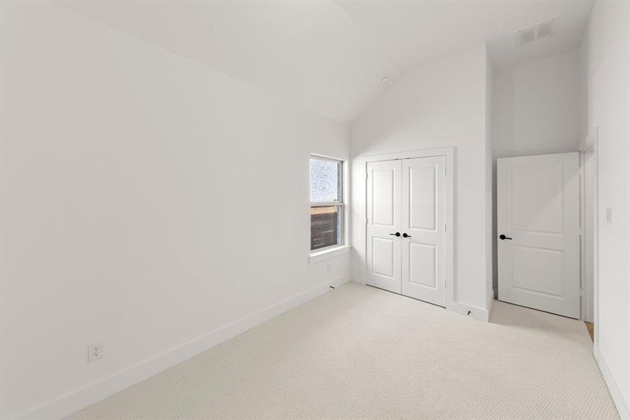 Spacious, unfurnished interior of a new home in Solterra, Mesquite (Image 36).