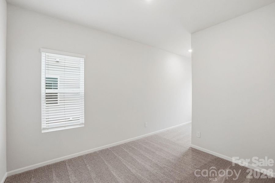 Spacious, unfurnished interior of a new home in Sloan Station, Charlotte (Image 21).