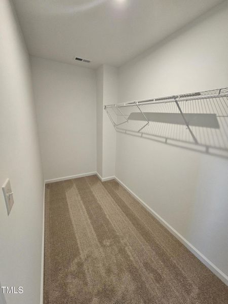 1000007032 1000007032