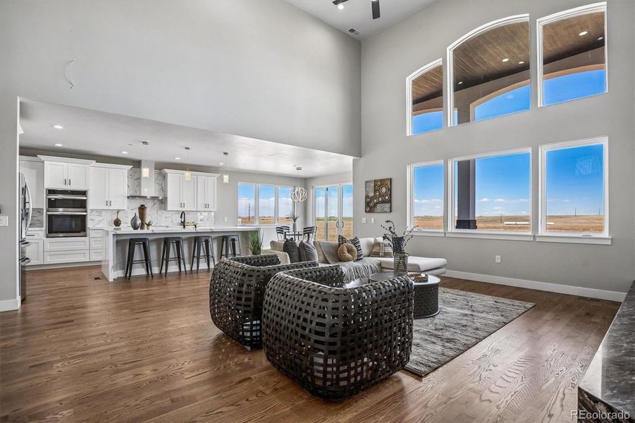 Community amenities in , Hudson (Image 44).